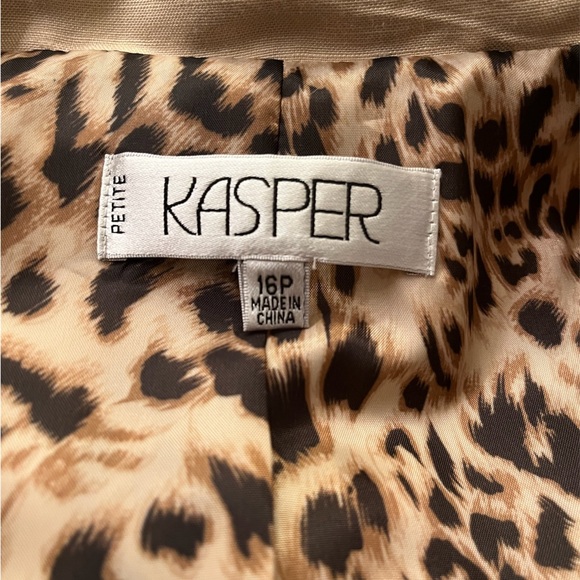 KASPER brand dress jacket. Size 16p. NWT. - Picture 4 of 5